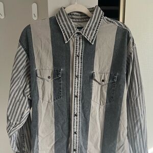 Wrangler Navy and Cream Labelled Button-Up Shirt